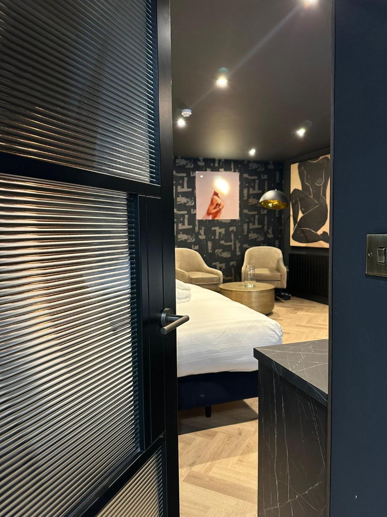 Secret Suites 兰卡斯特 外观 照片